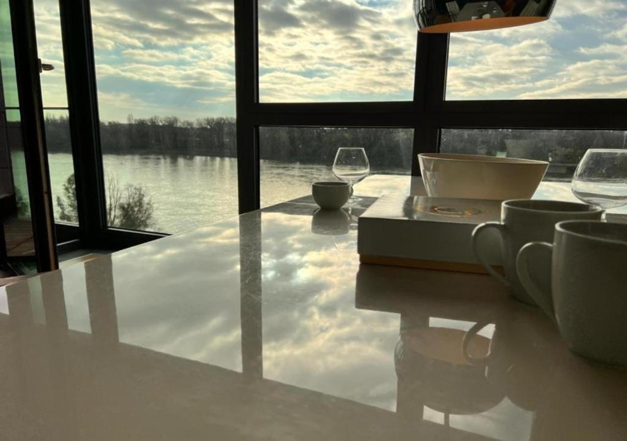 Ferienwohnung No1 Dream View Pressburg Exterior foto